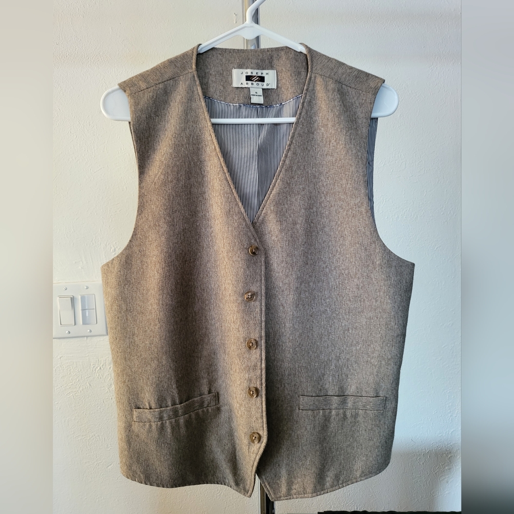 Perry Ellis Tan Button-Up Vest